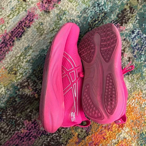 Asics Women's Gel Nimbus 25 Athletic Shoes in Vibrant Pink - Picture 6 of 9
